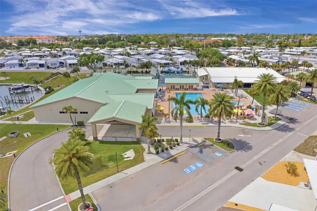 802 Turf Venice FL 34285