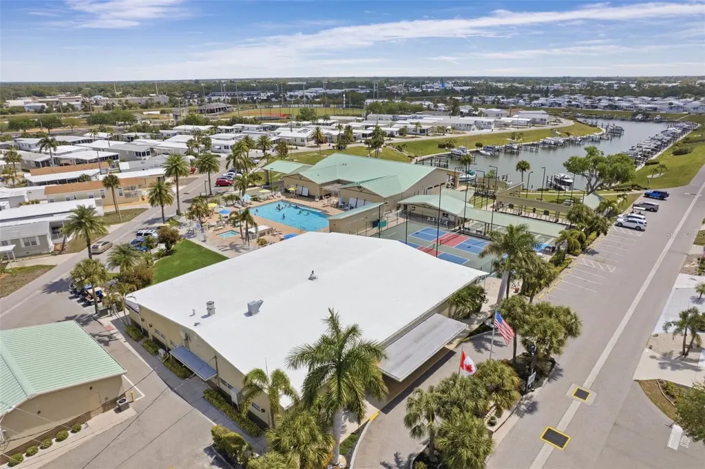 802 Turf Venice FL 34285
