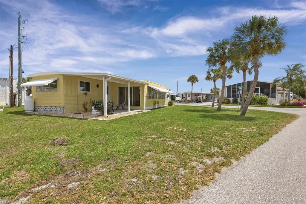 802 Turf Venice FL 34285