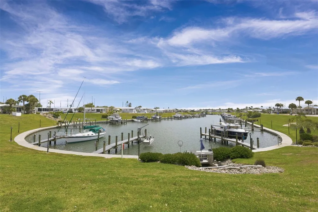 802 Turf Venice FL 34285