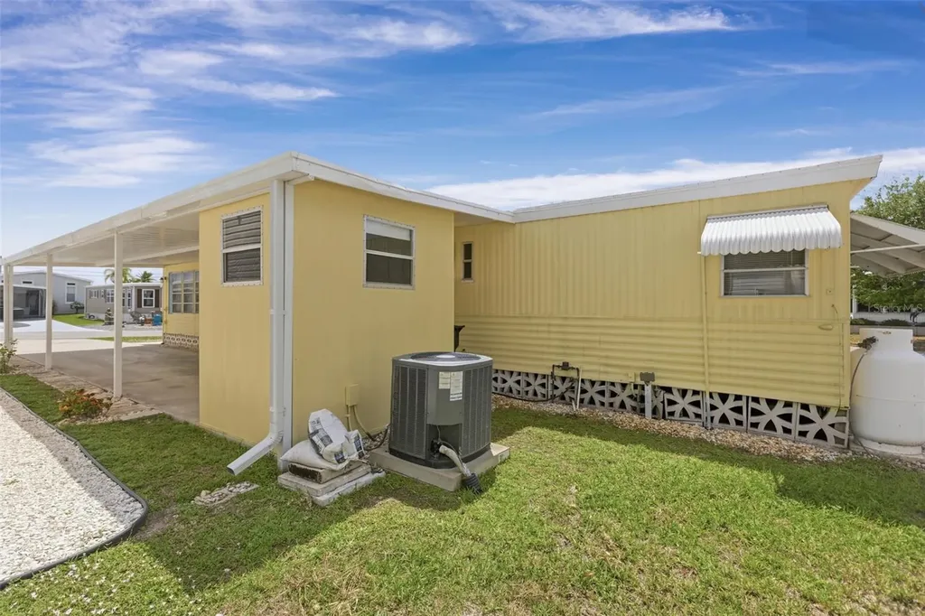 802 Turf Venice FL 34285