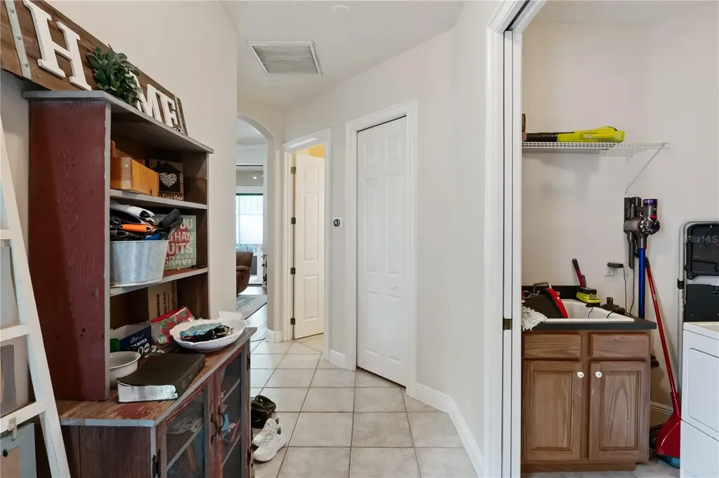5204 Greens Drive Lady Lake FL 32159