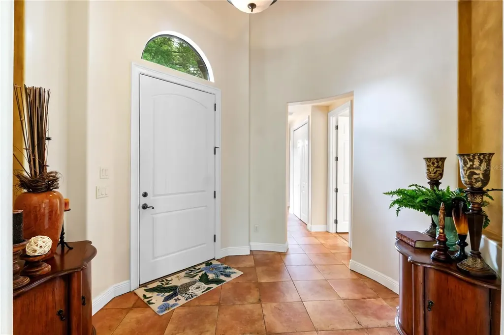 5204 Greens Drive Lady Lake FL 32159