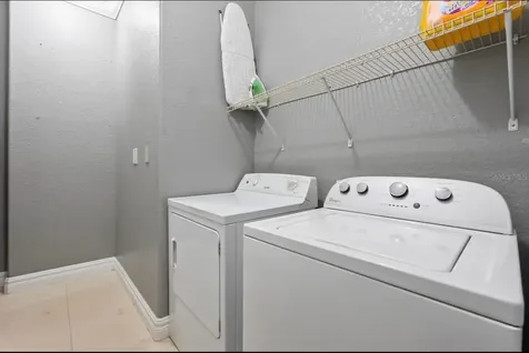 2324 W Palmetto Street Tampa FL 33607