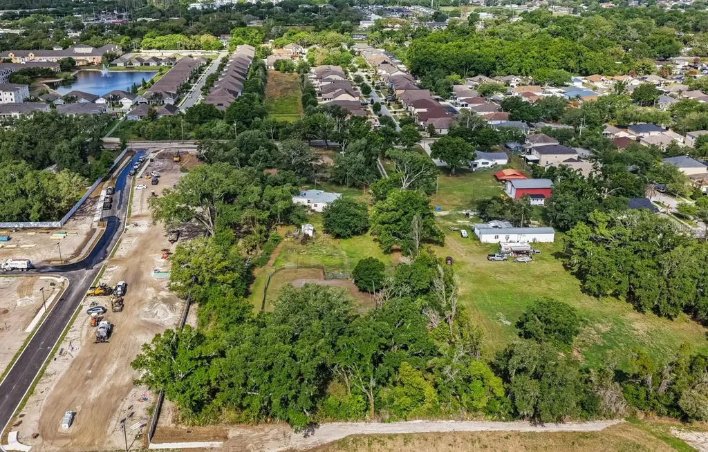 5614 Watson Riverview FL 33578