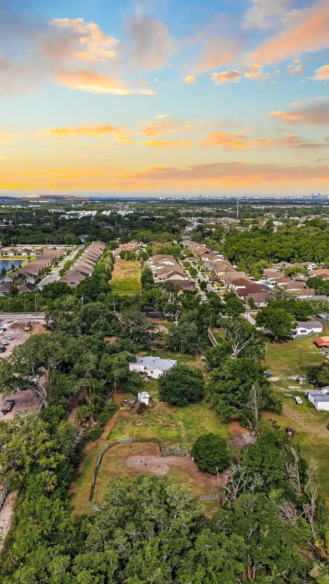 5614 Watson Riverview FL 33578