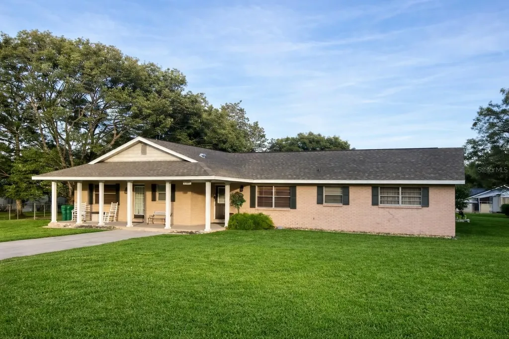 7484 Redbud Lane Brooksville FL 34601
