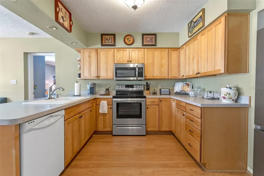 7484 Redbud Lane Brooksville FL 34601