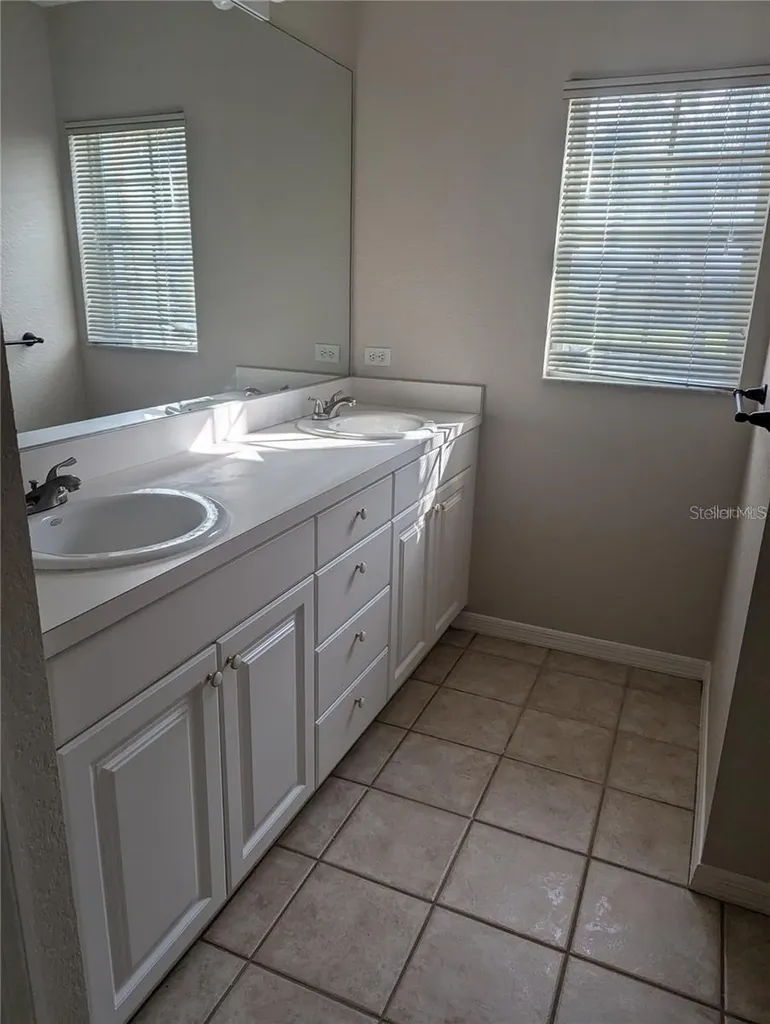 4216 Central Sarasota Parkway Sarasota FL 34238