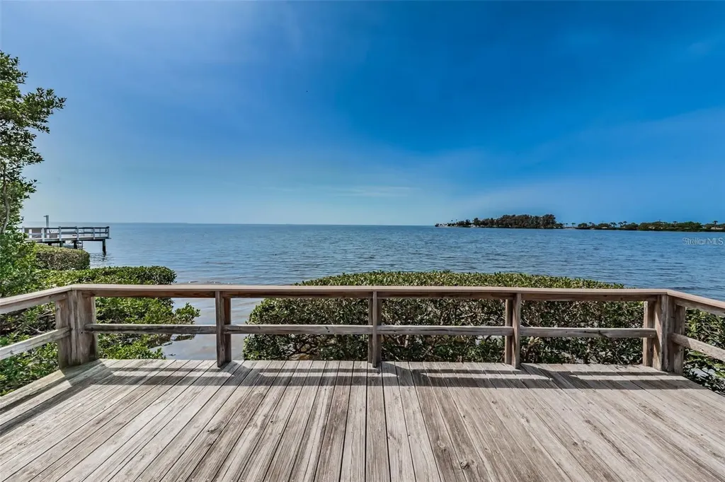300 S Florida Avenue Tarpon Springs FL 34689
