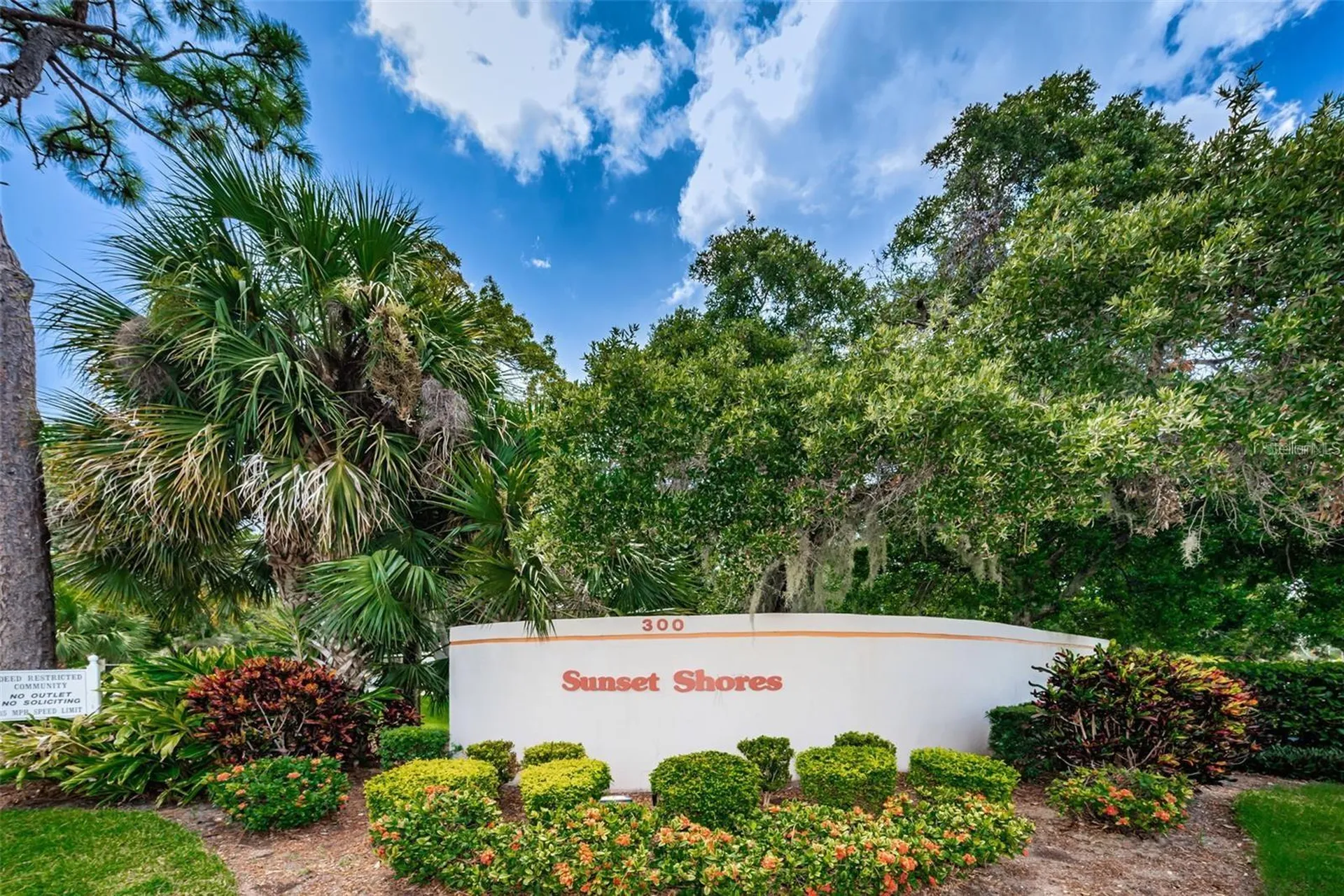 300 S Florida Avenue Tarpon Springs FL 34689