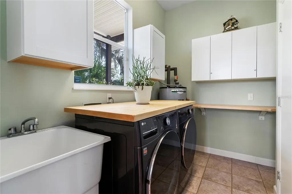 7325 Holly Road Terra Ceia FL 34250