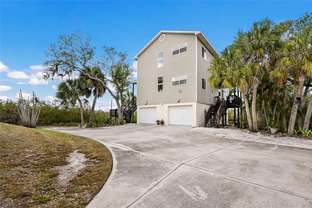 7325 Holly Road Terra Ceia FL 34250