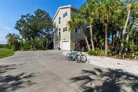 7325 Holly Road Terra Ceia FL 34250