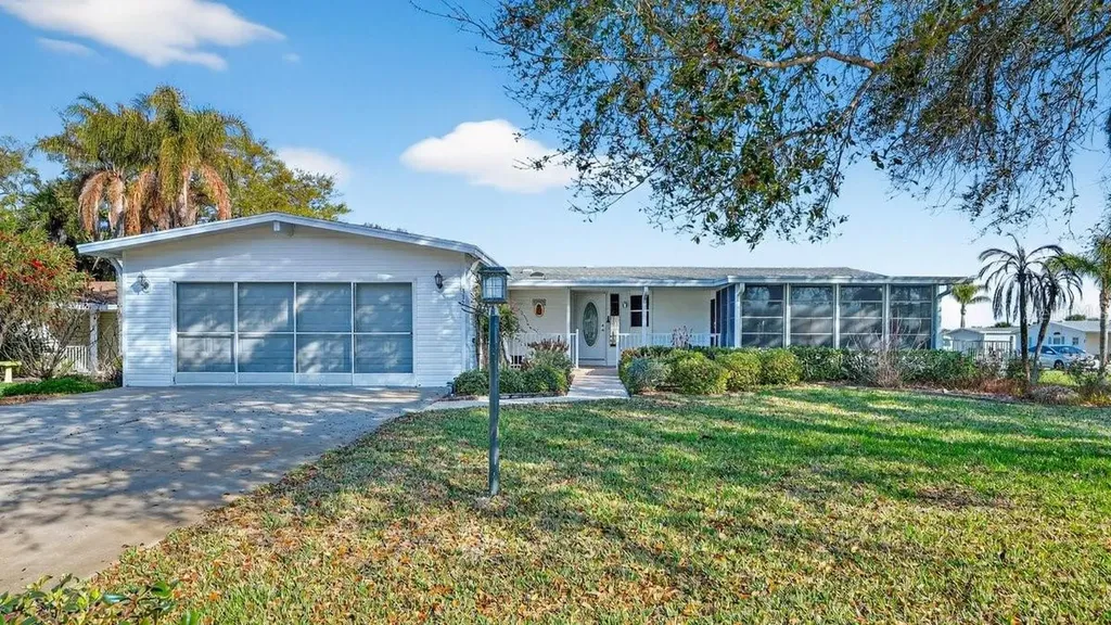 332 Marsh Landing Loop Oak Hill FL 32759