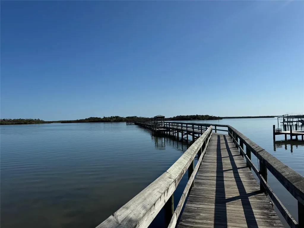 332 Marsh Landing Loop Oak Hill FL 32759