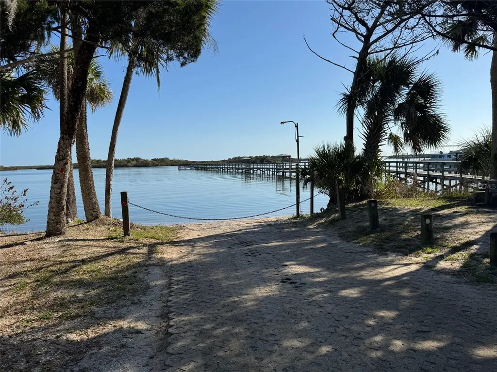 332 Marsh Landing Loop Oak Hill FL 32759