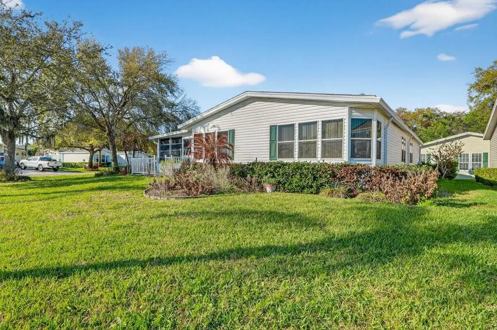 332 Marsh Landing Loop Oak Hill FL 32759