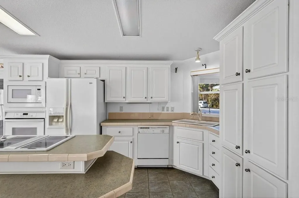332 Marsh Landing Loop Oak Hill FL 32759