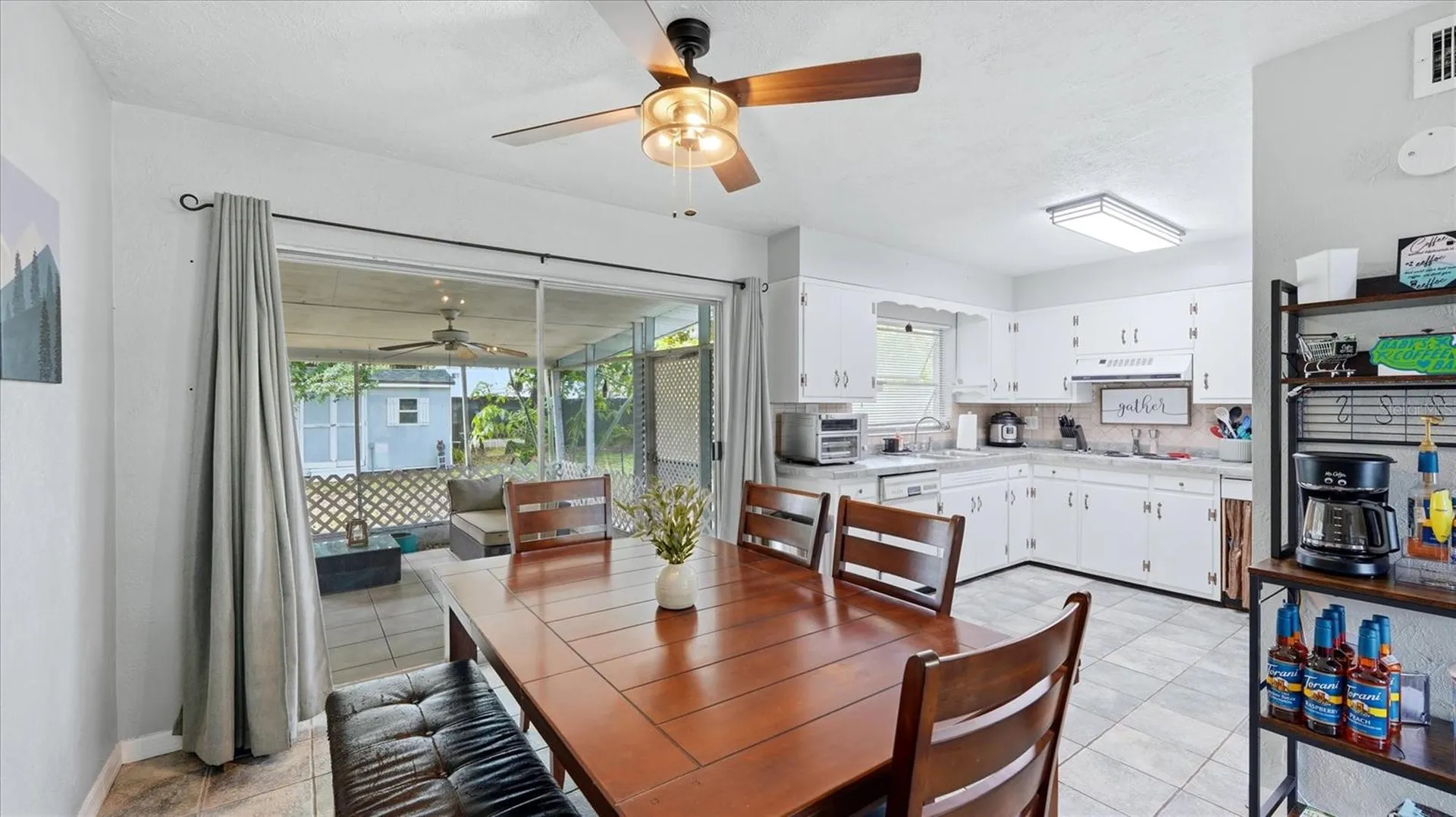 2704 52nd Avenue Terrace W Bradenton FL 34207