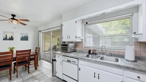 2704 52nd Avenue Terrace W Bradenton FL 34207