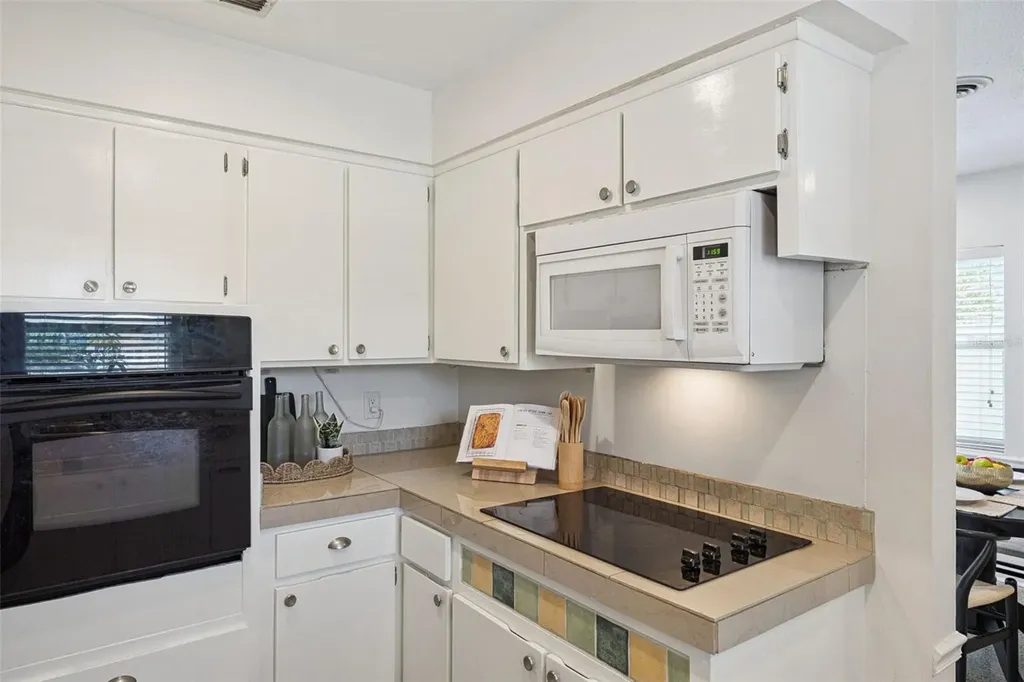 1512 Overlake Avenue Orlando FL 32806
