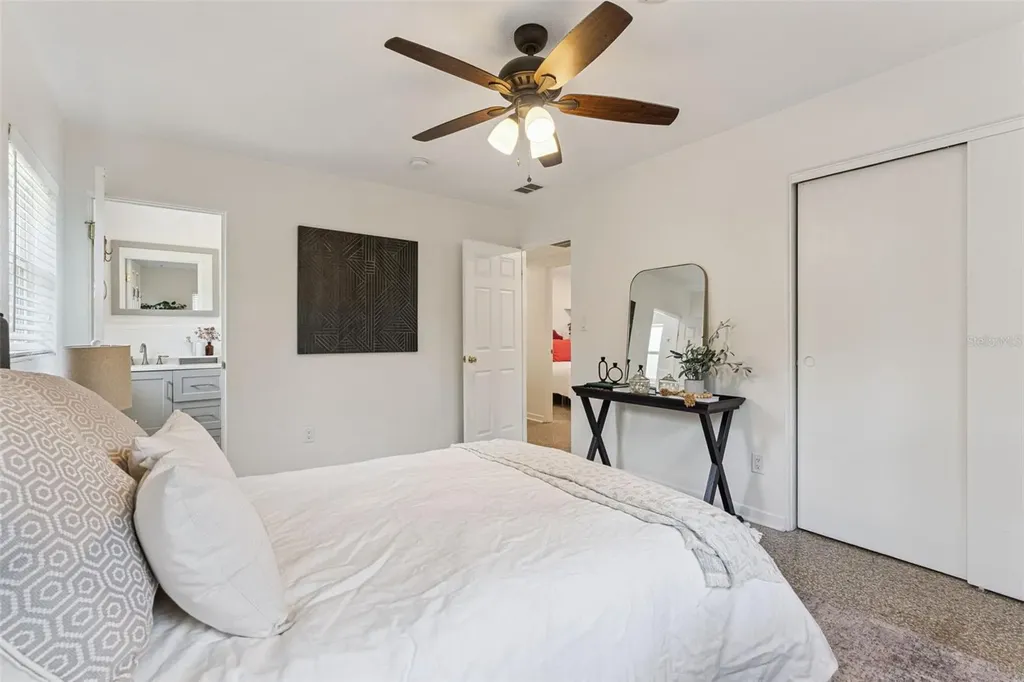 1512 Overlake Avenue Orlando FL 32806