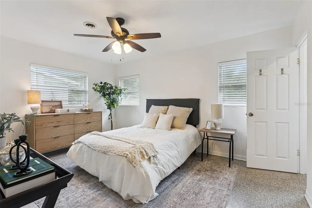 1512 Overlake Avenue Orlando FL 32806