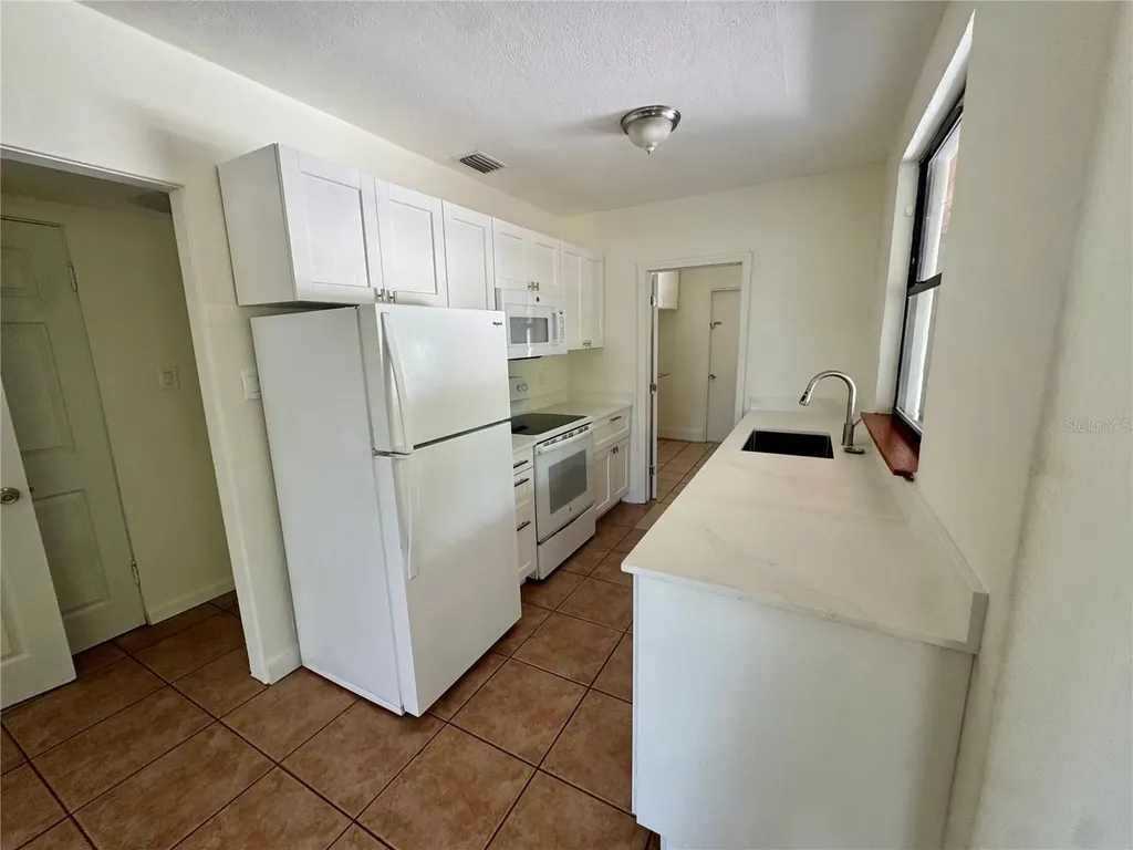 2107 Chippawa Place Sarasota FL 34234