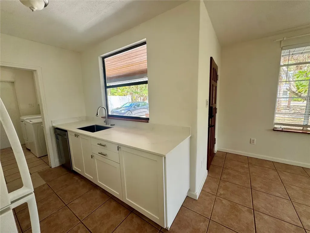 2107 Chippawa Place Sarasota FL 34234