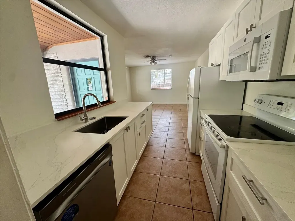 2107 Chippawa Place Sarasota FL 34234