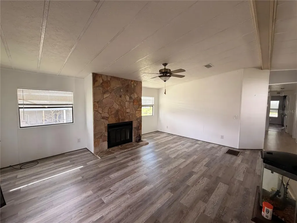 2032 Canopy Circle Zellwood FL 32798