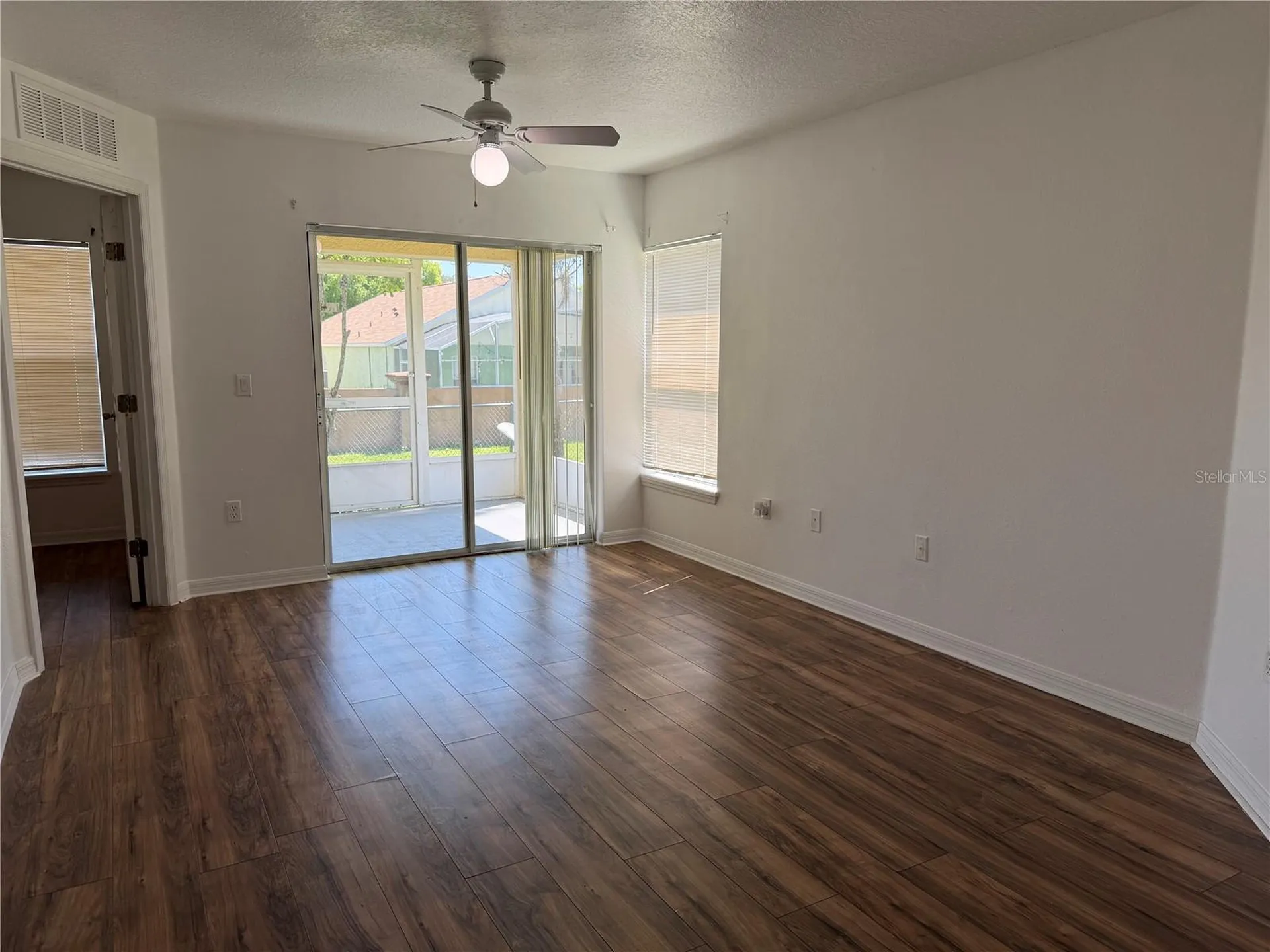 2864 Club Cortile Circle Kissimmee FL 34746