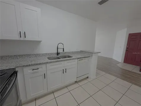 2864 Club Cortile Circle Kissimmee FL 34746