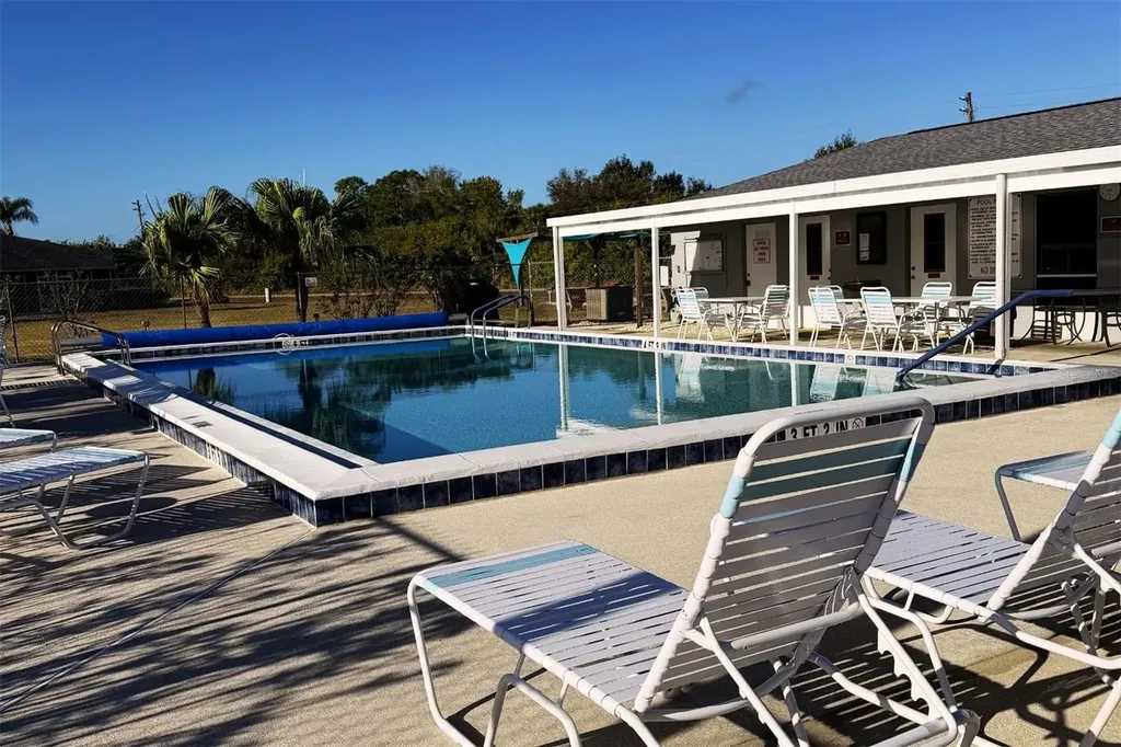 12274 SW Egret Circle Lake Suzy FL 34269