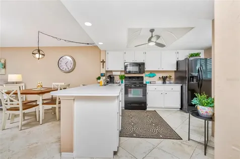 12274 SW Egret Circle Lake Suzy FL 34269