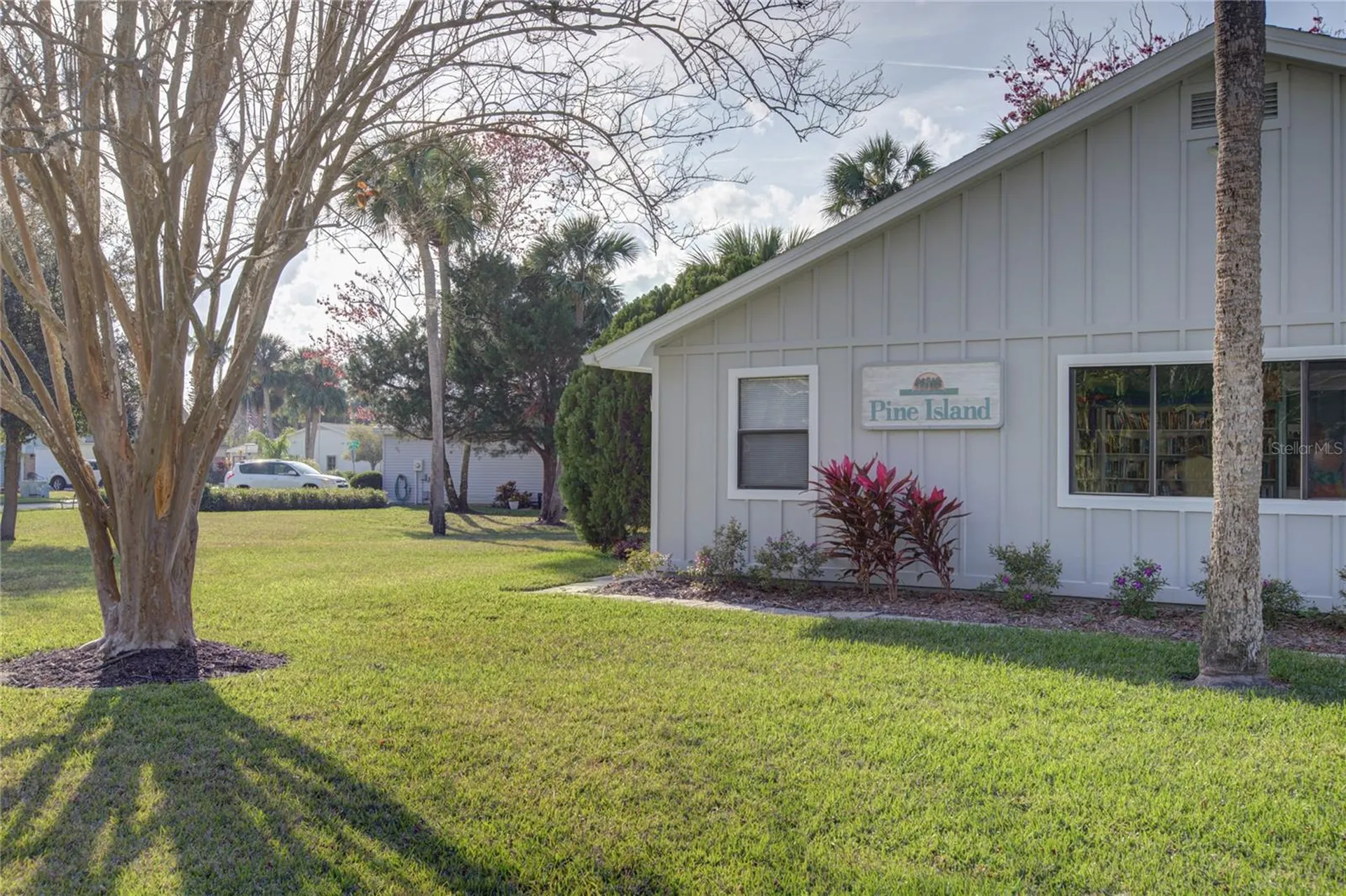 731 Pine Shores Circle New Smyrna Beach FL 32168