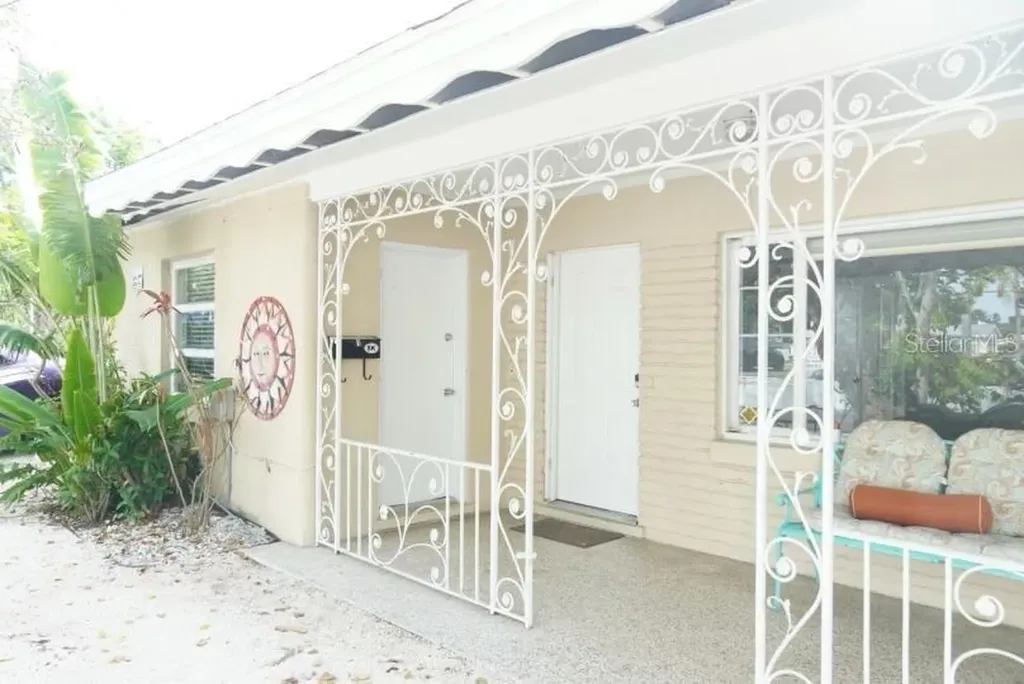 1761 Siesta Drive & 1760 Wisconsin Lane Sarasota FL 34239