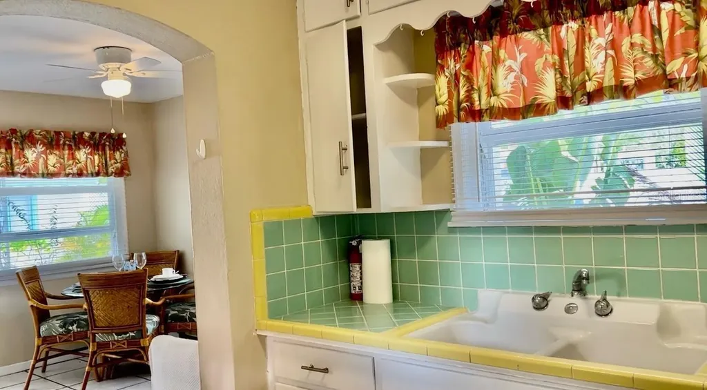 1761 Siesta Drive & 1760 Wisconsin Lane Sarasota FL 34239