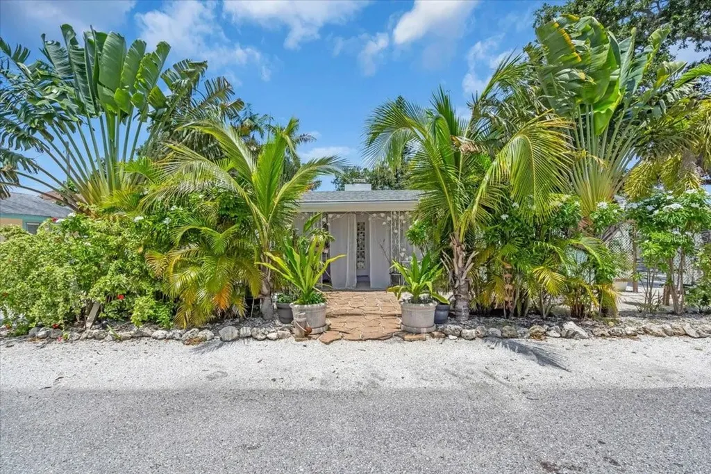 1761 Siesta Drive & 1760 Wisconsin Lane Sarasota FL 34239