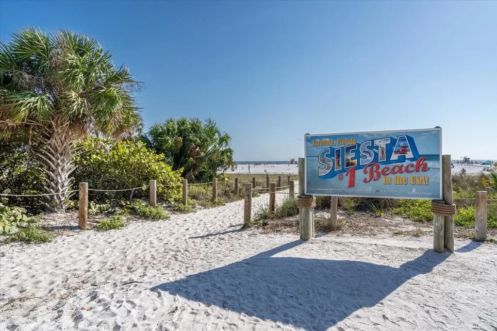 1761 Siesta Drive & 1760 Wisconsin Lane Sarasota FL 34239