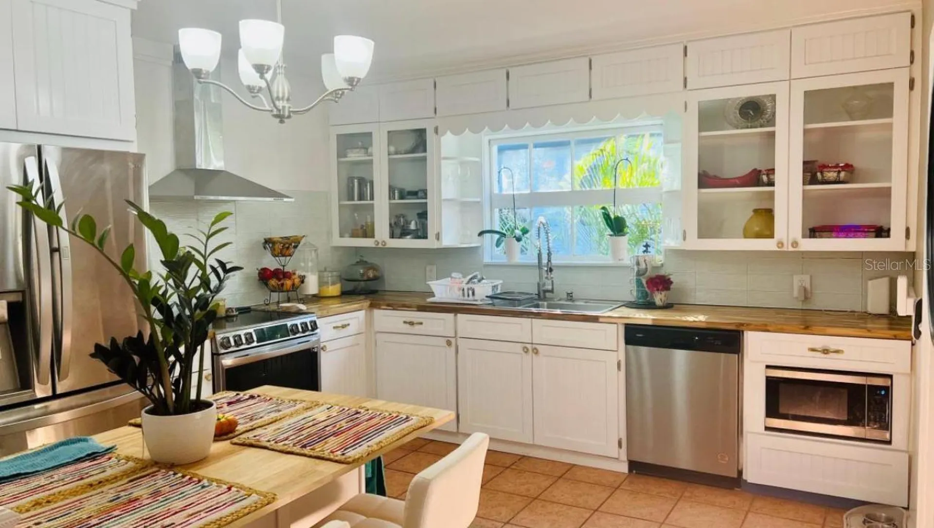 1761 Siesta Drive & 1760 Wisconsin Lane Sarasota FL 34239