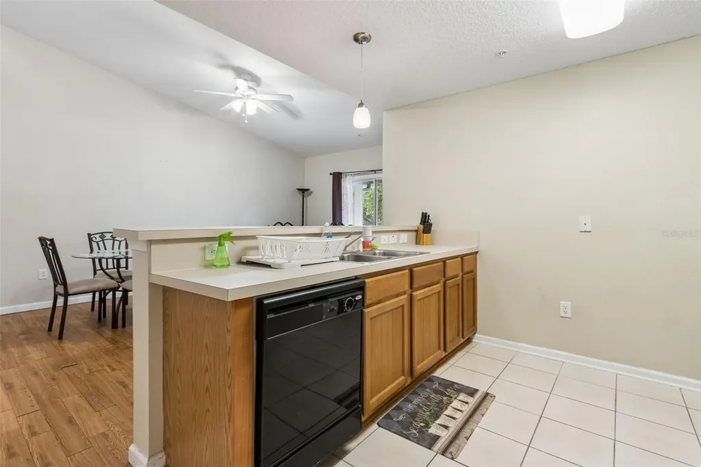 6075 Maggies Circle Jacksonville FL 32244