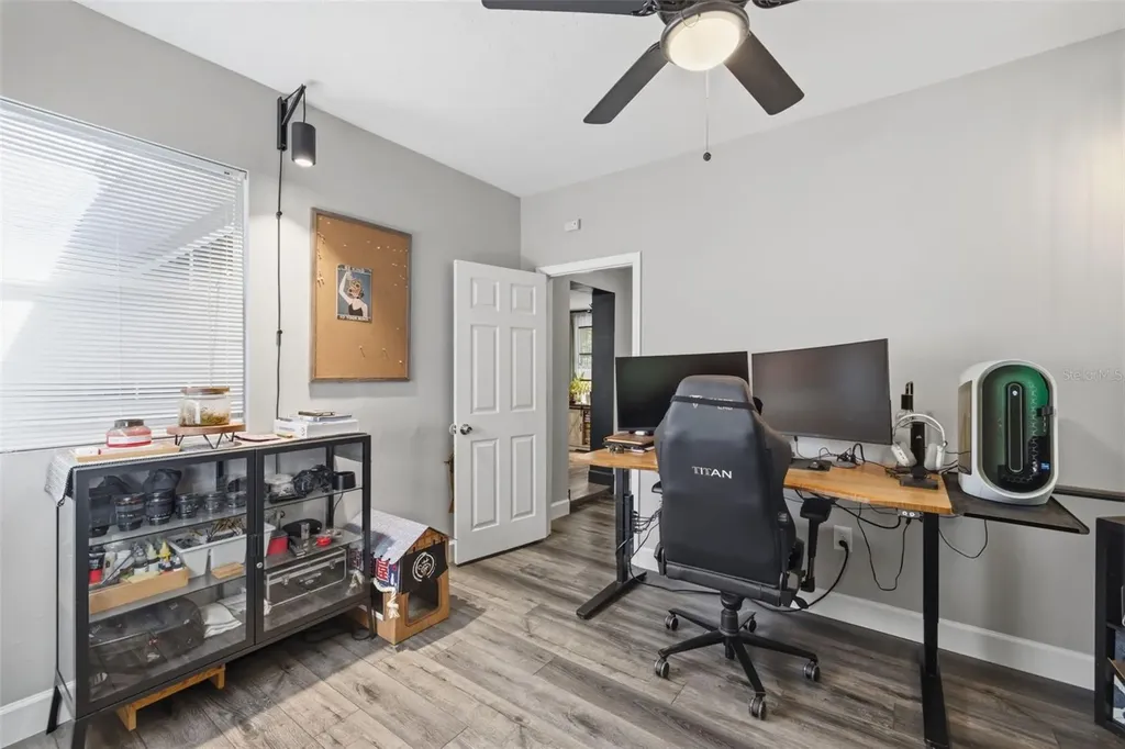 1709 NE Lambright Street Tampa FL 33610