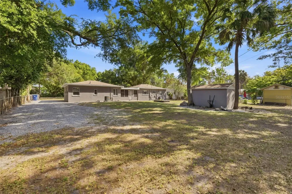1709 NE Lambright Street Tampa FL 33610