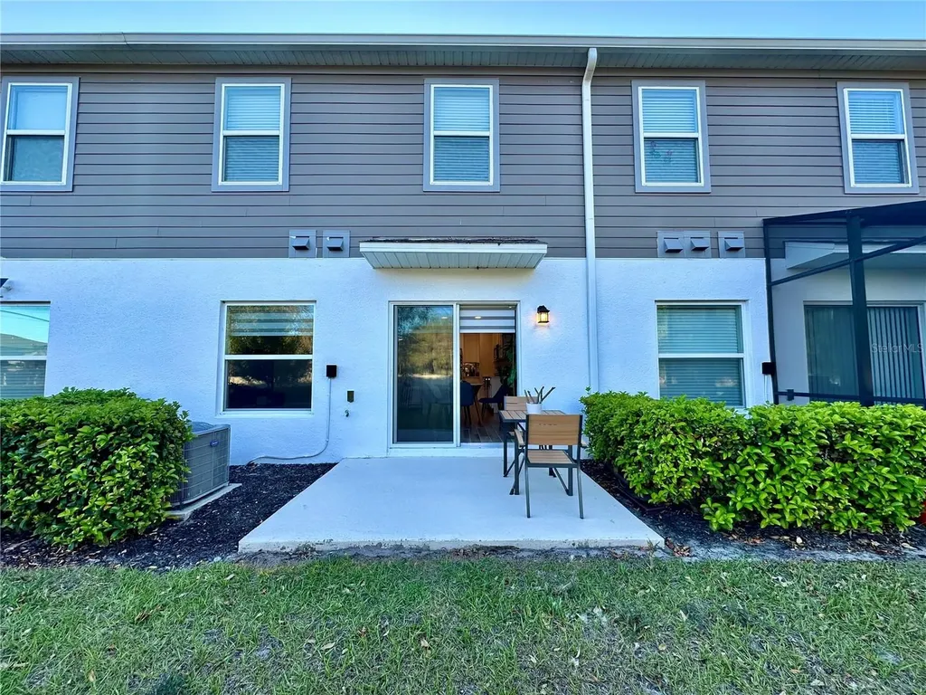 2767 Narcoossee Road St Cloud FL 34771