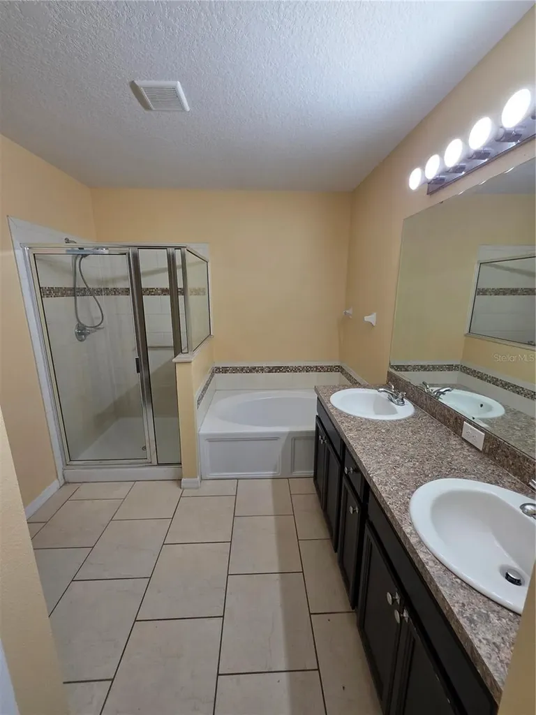 4600 Caverns Drive Kissimmee FL 34758