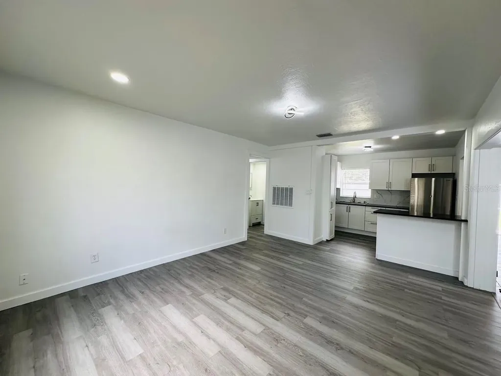136 Lynbrook Drive Orlando FL 32807