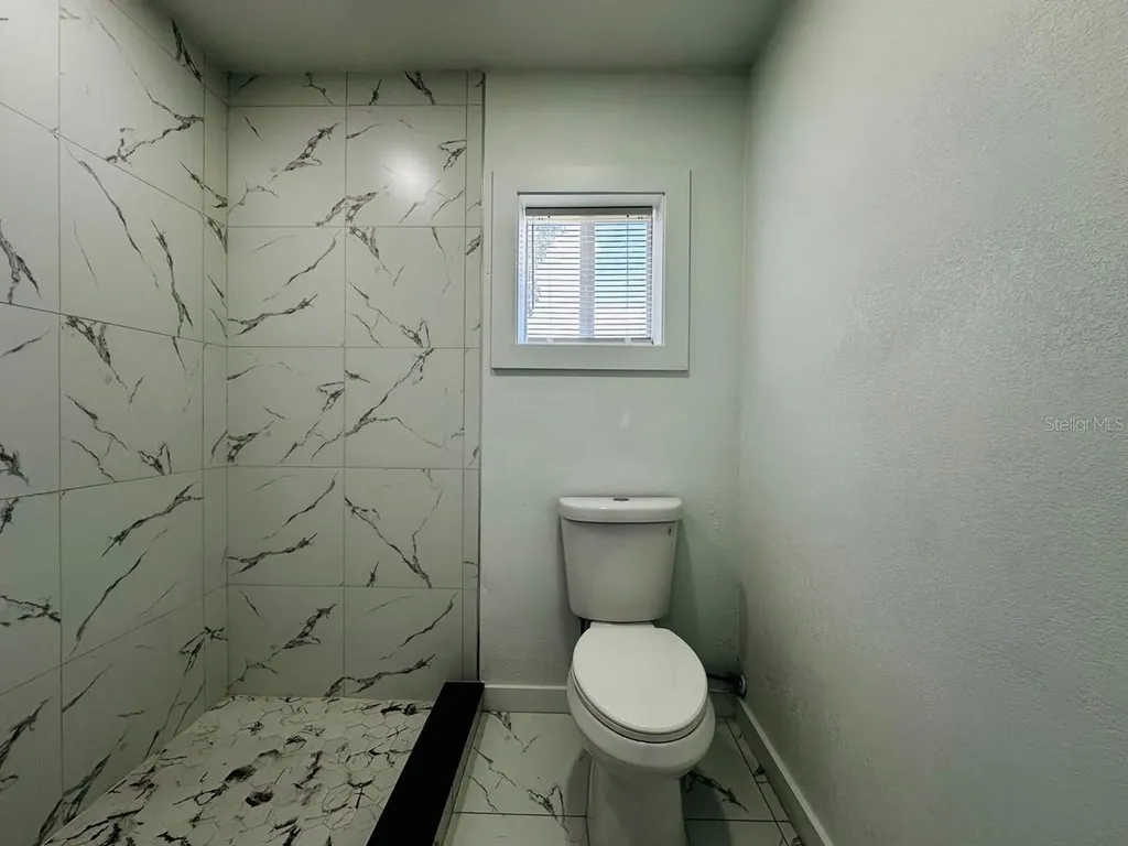 136 Lynbrook Drive Orlando FL 32807