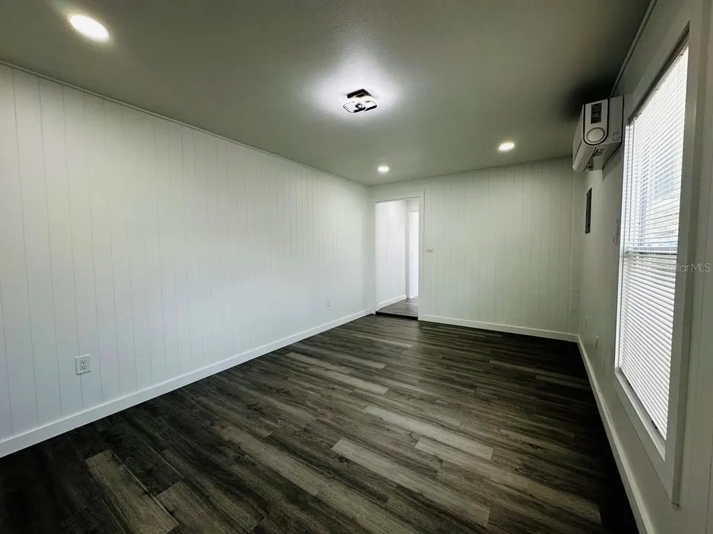 136 Lynbrook Drive Orlando FL 32807
